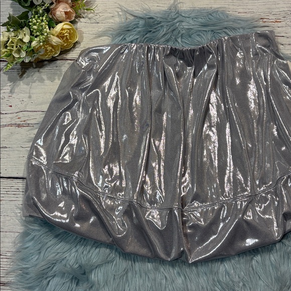 NWT Anthropologie Maeve Shine Silver Strapless Bubble Top - Picture 6 of 8